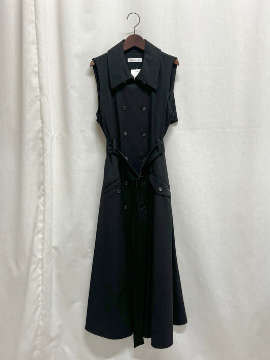 【SAMPLE】sleeveless trench dress / black