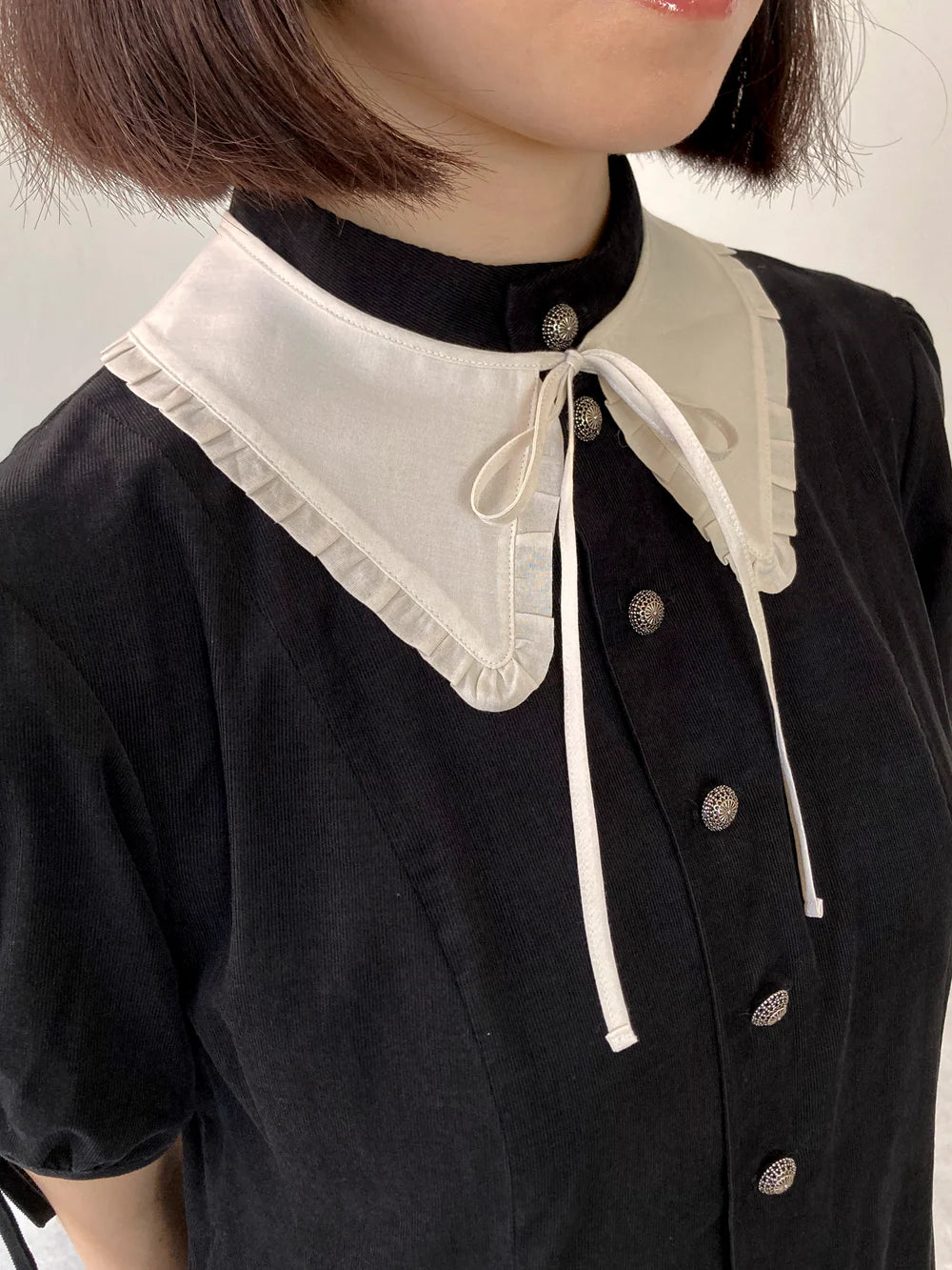 【SUBLIMATIO】BEIGE ATTACHED COLLAR